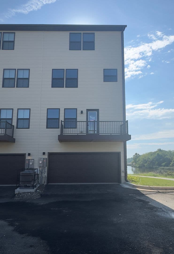 Baltimore Townhome: 2270 Waterfront Way