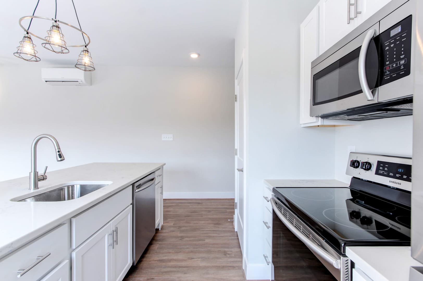 Baltimore Apartment: 1238 Light St