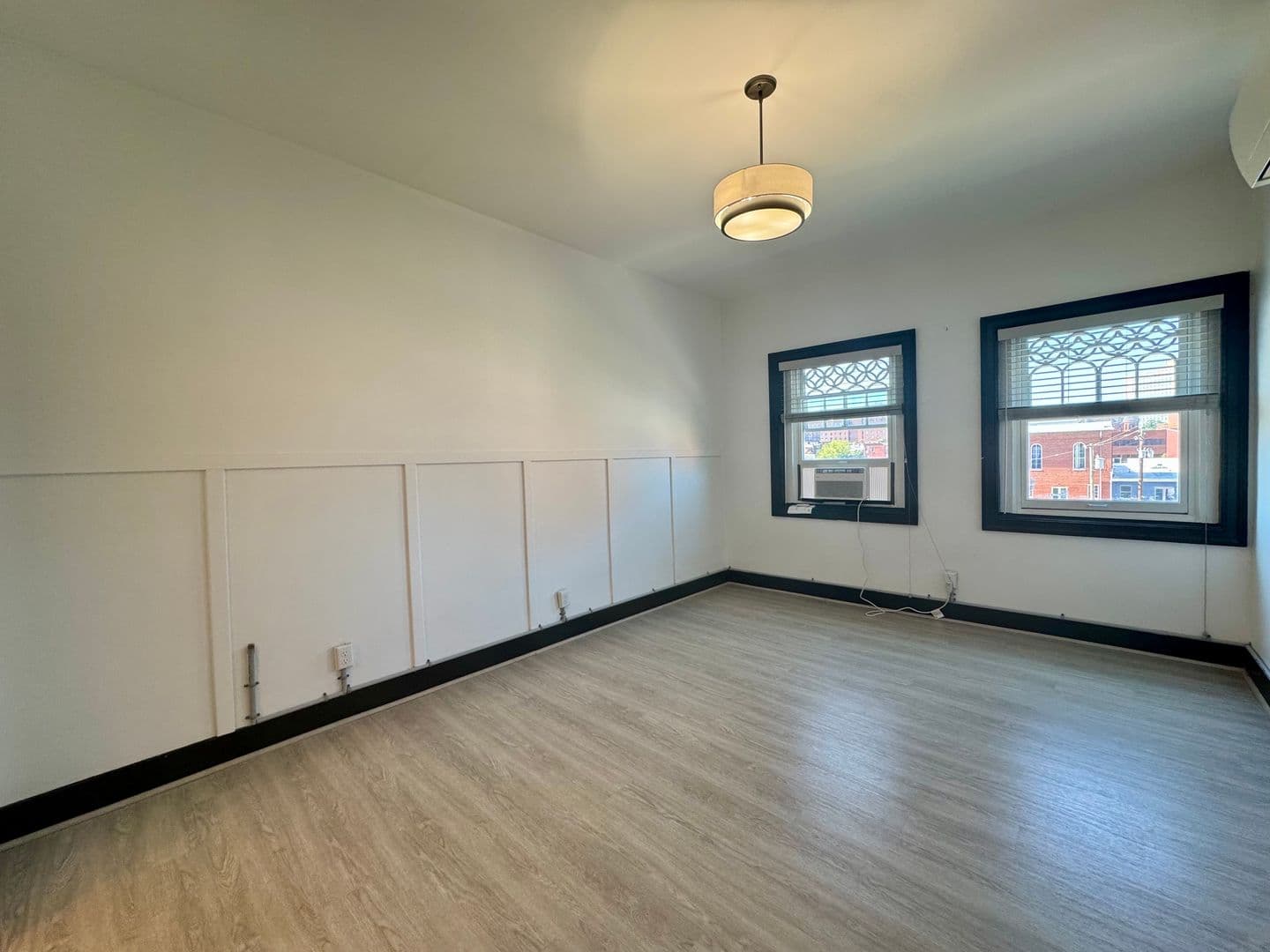 Baltimore Apartment: 1005 N Charles St