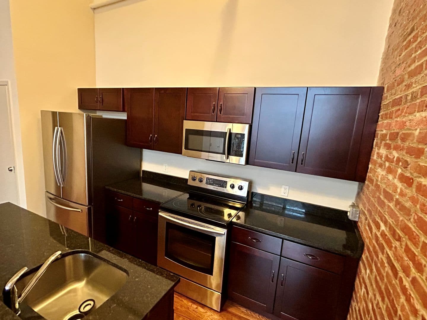 Baltimore Apartment: 311 W Baltimore St