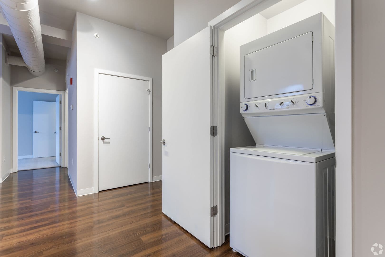 Baltimore Apartment: 10 N Calvert St