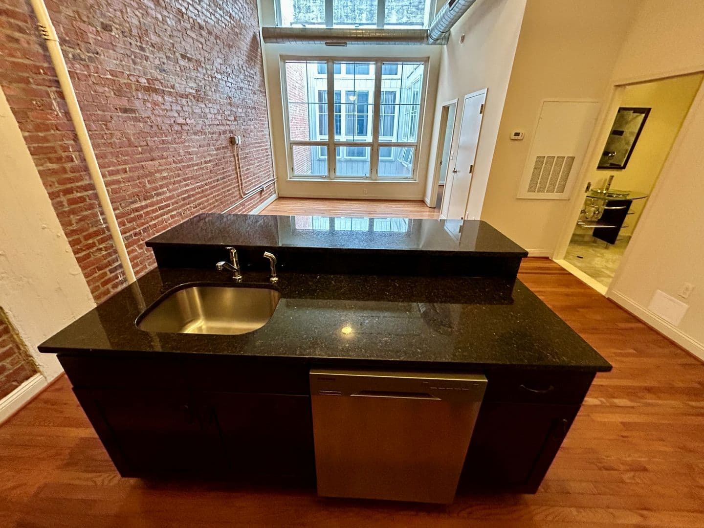 Baltimore Apartment: 311 W Baltimore St