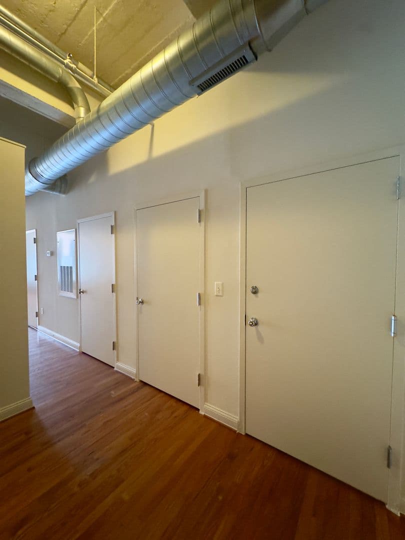 Baltimore Apartment: 311 W Baltimore St