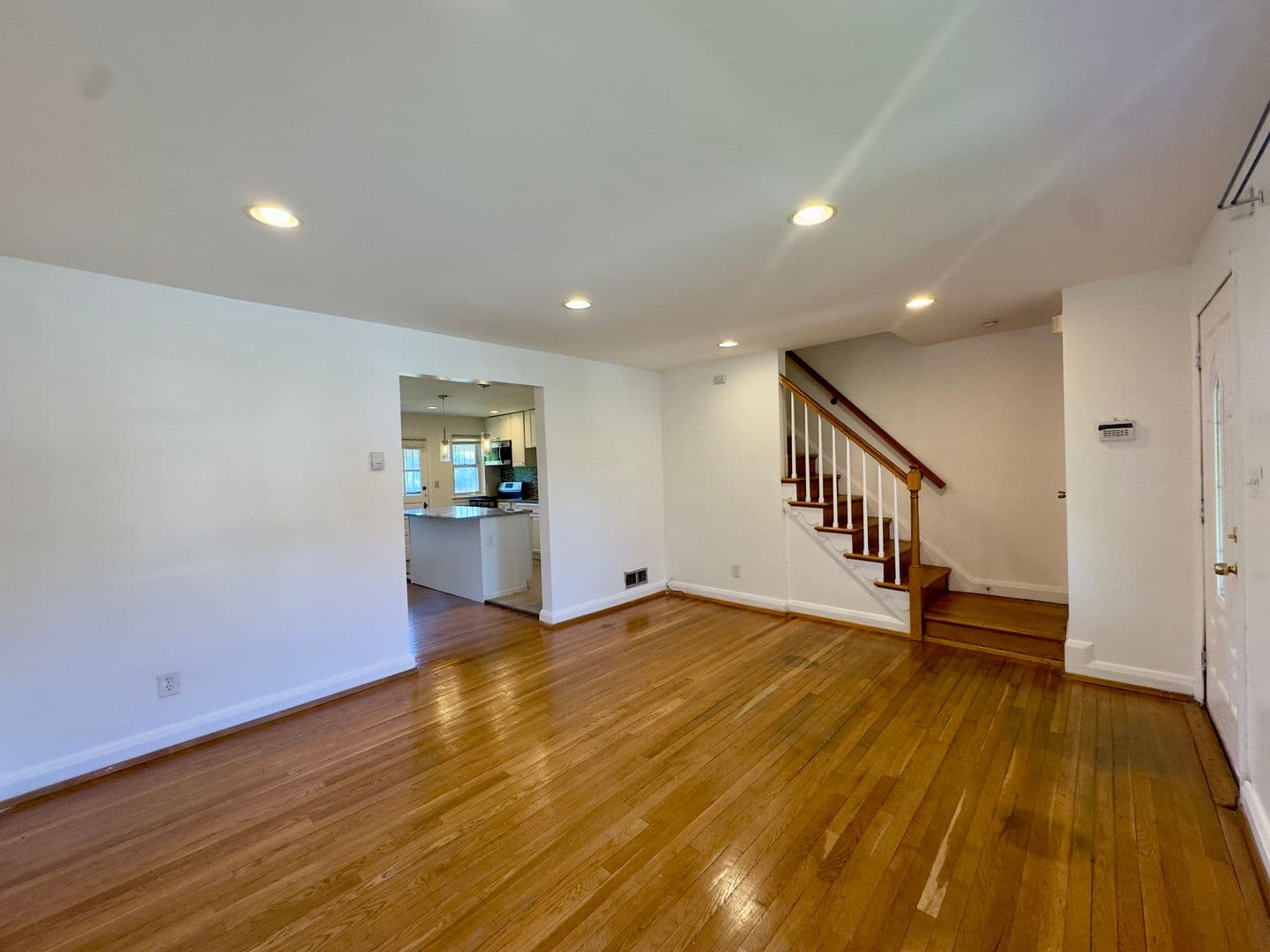 Baltimore Townhome: 5781 Edgepark Rd