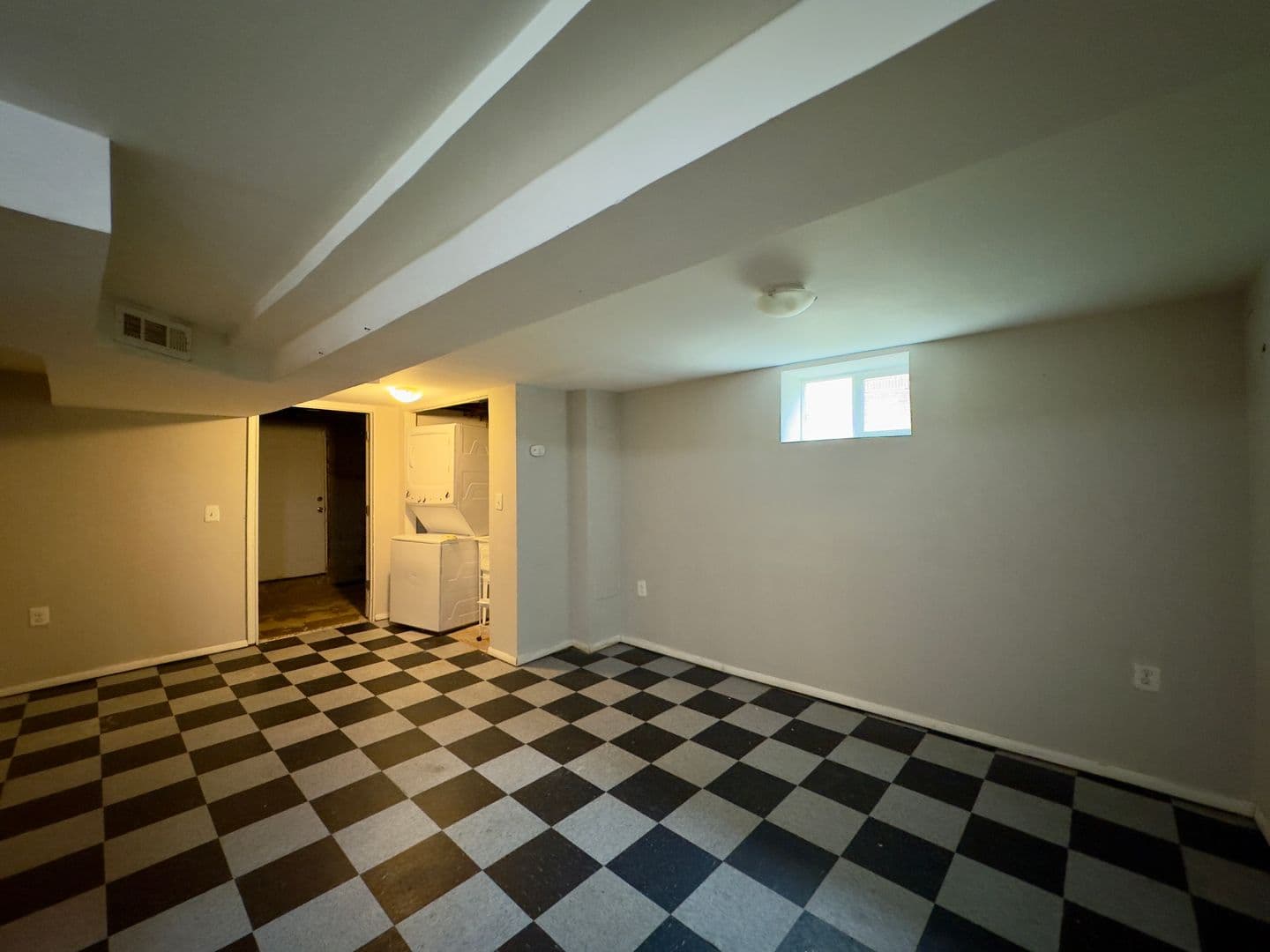 Baltimore Townhome: 5615 Belle Ave
