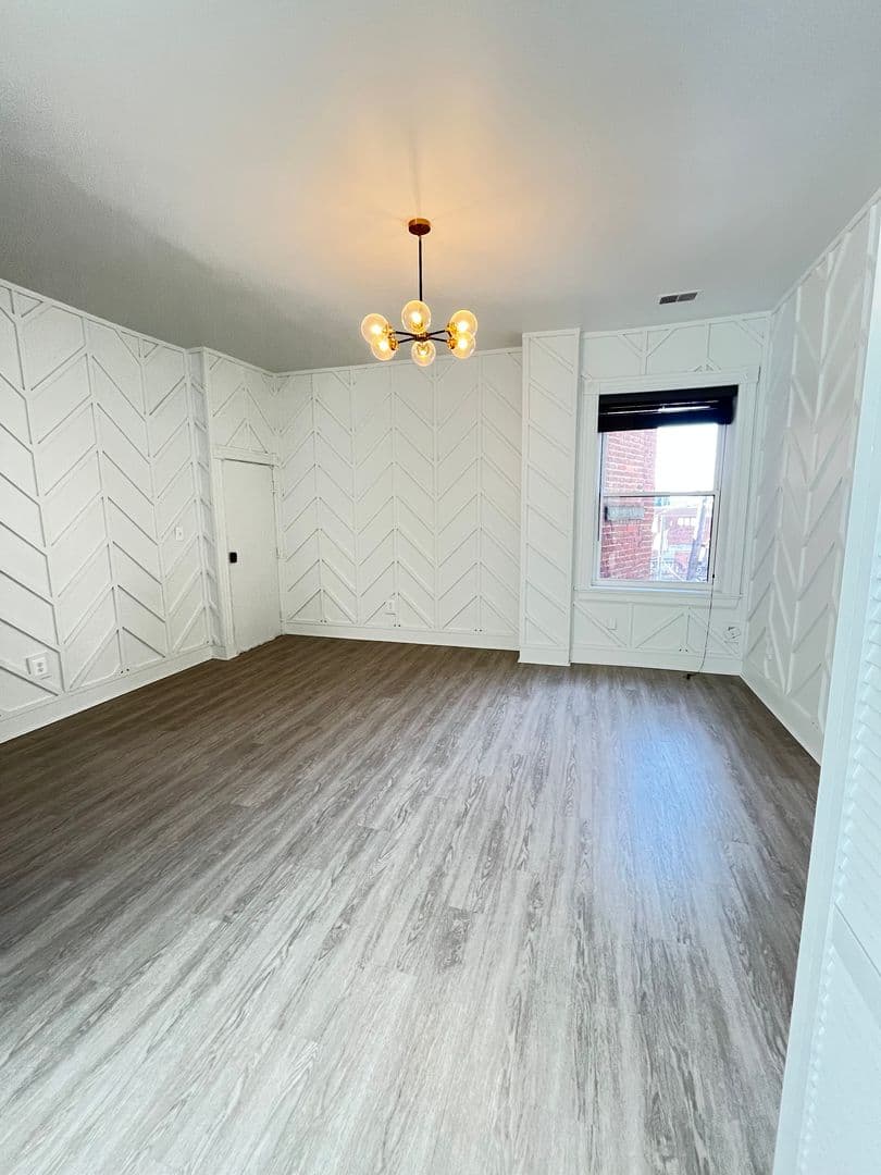 Baltimore Apartment: 1720 St. Paul Street
