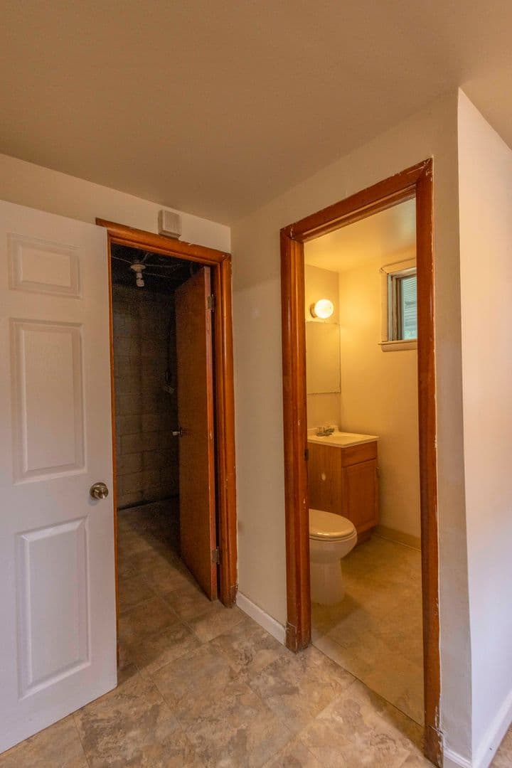 Baltimore Apartment: 4806 Sipple Ave