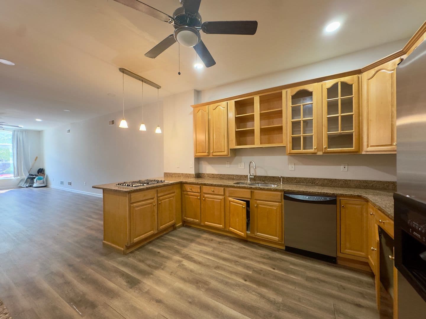 Baltimore Townhome: 3512 E Baltimore St