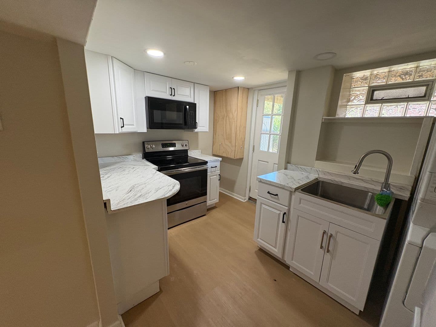 Towson Townhome: 8153 Glen Gary Rd