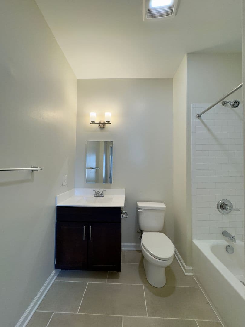 Baltimore Apartment: 4909 Hamilton Ave