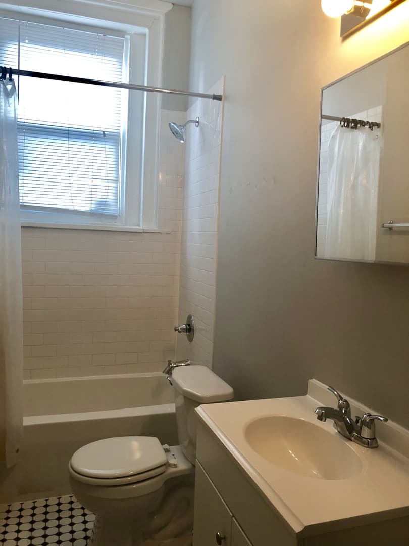 Baltimore Apartment: 914 N. Charles St