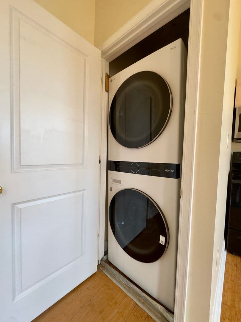 Baltimore Apartment: 2401 Brookfield Ave