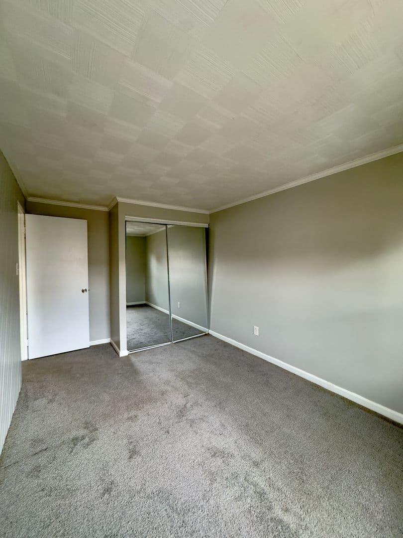 Baltimore Townhome: 5371 King Arthur Cir
