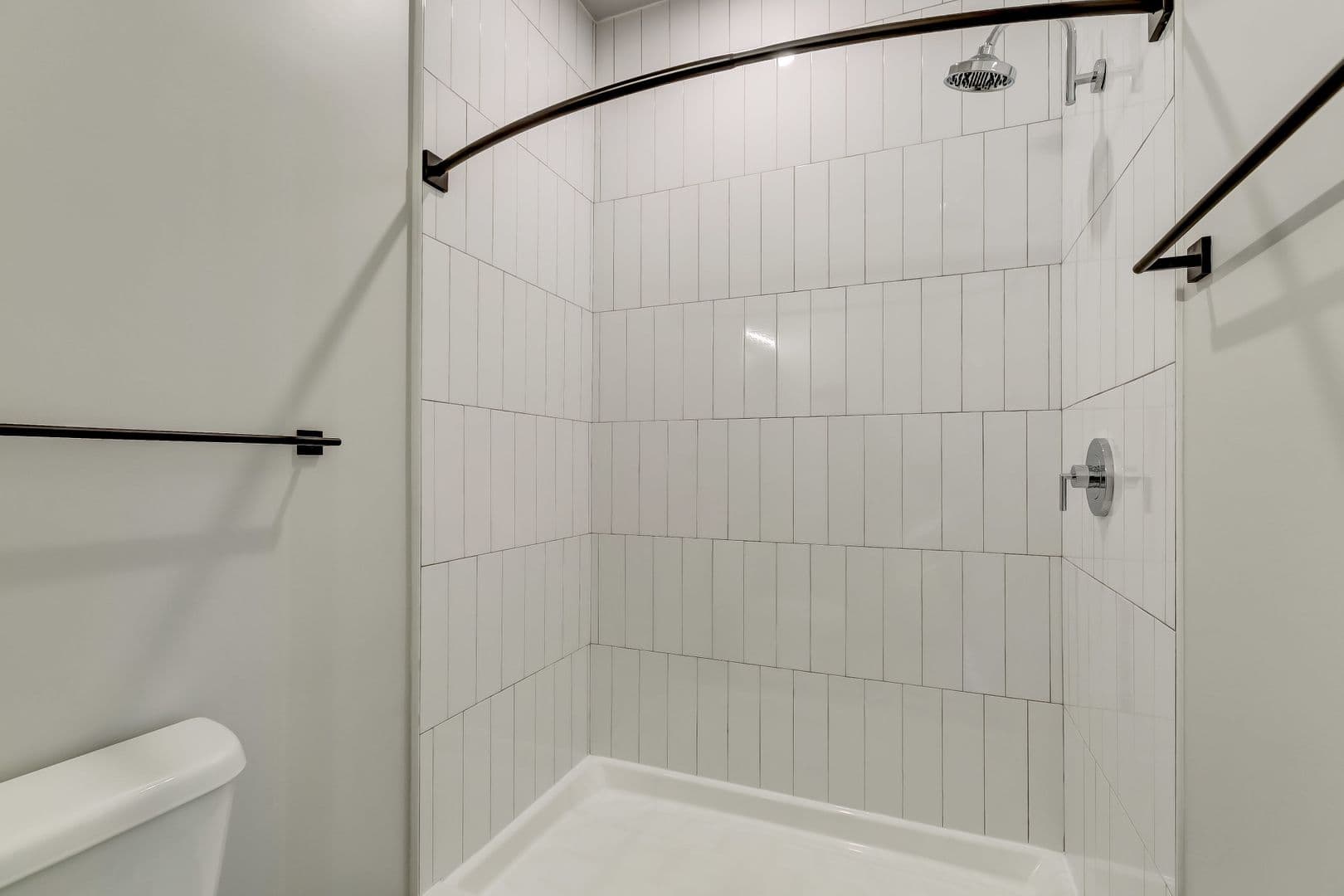 Baltimore Apartment: 115 W Hamburg