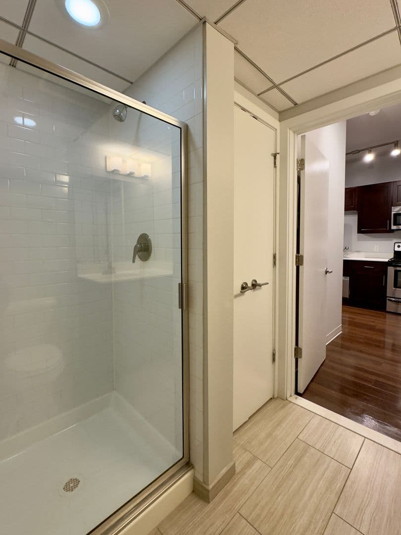 Baltimore Apartment: 10 N Calvert St