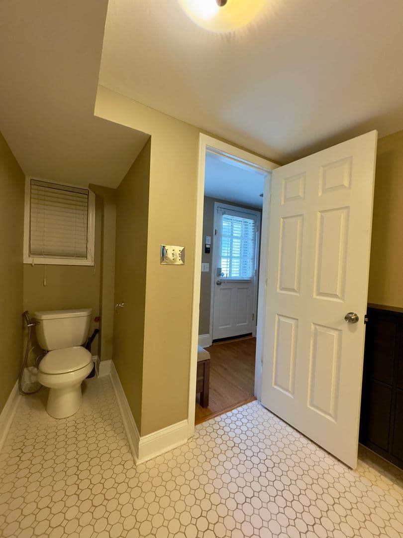 Baltimore House: 115 E Northern Pkwy