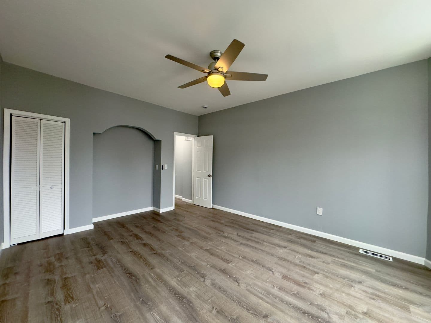 Baltimore Townhome: 3331 Beech Ave