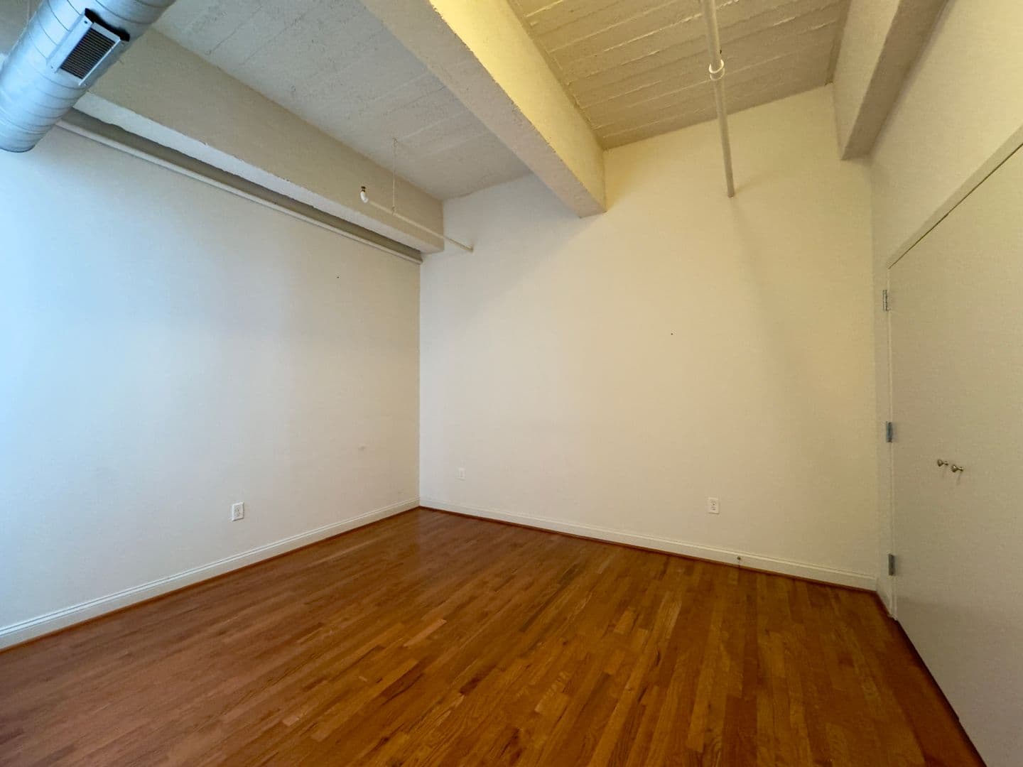 Baltimore Apartment: 311 W Baltimore St