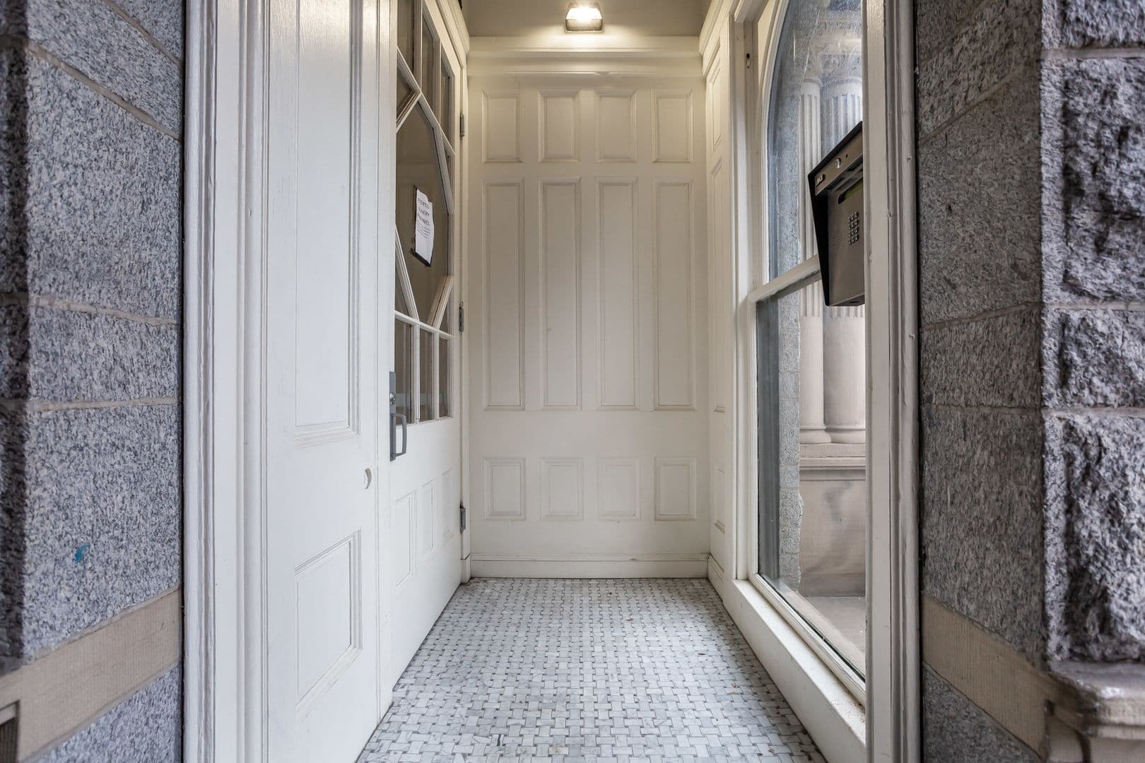 Baltimore Apartment: 605 Park Ave