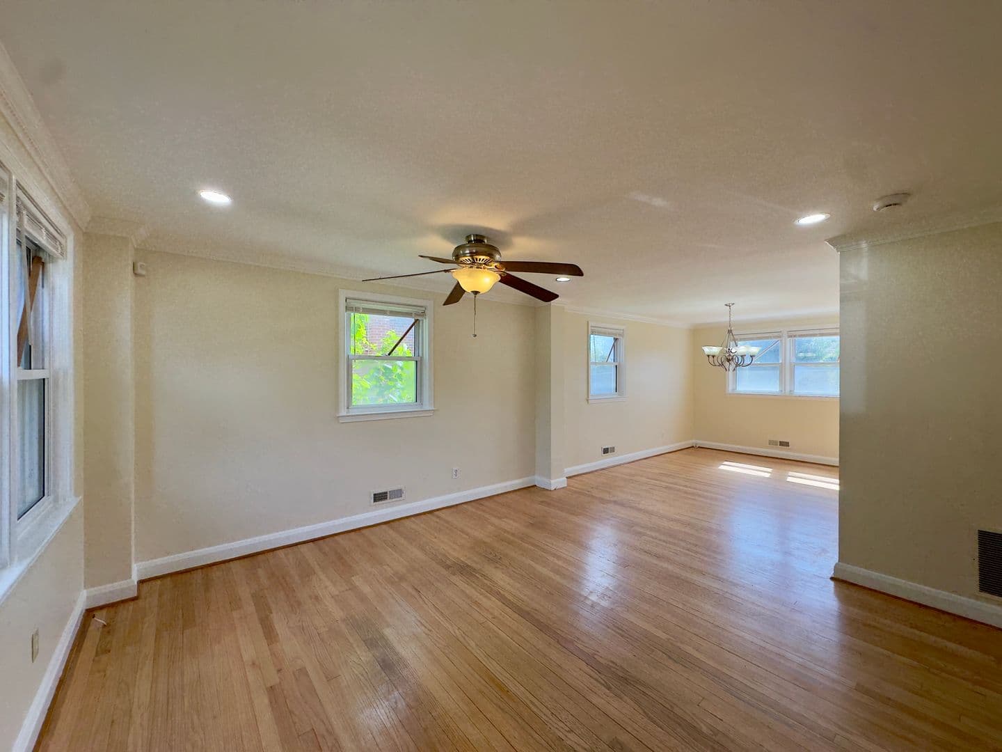 Baltimore Townhome: 1623 Langford Rd