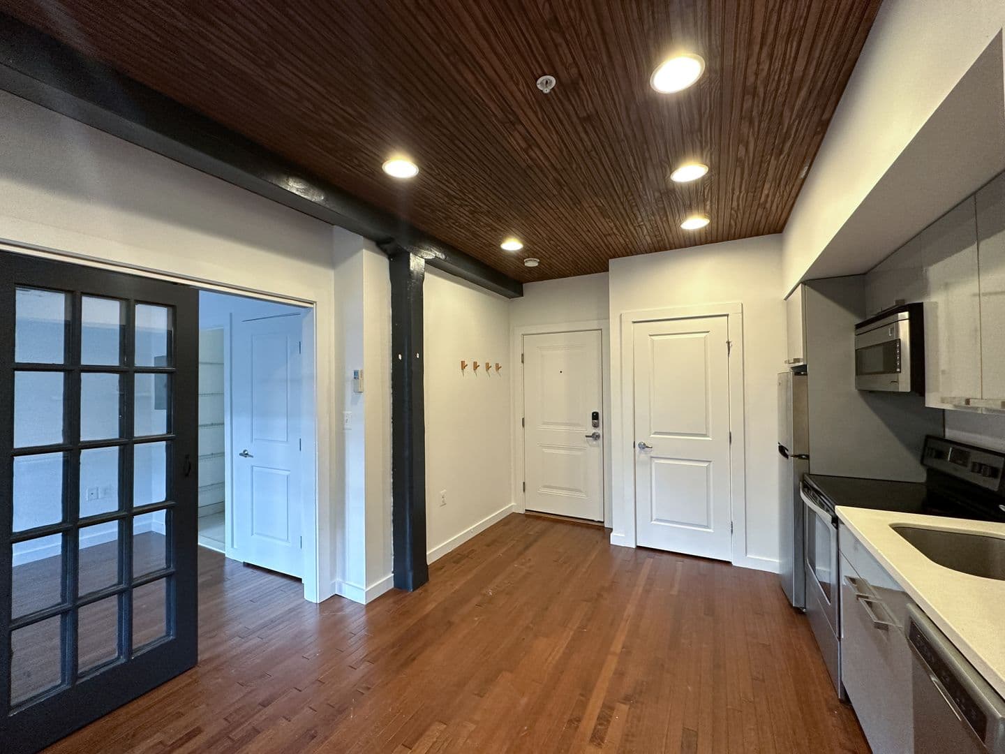 Baltimore Apartment: 613 Portland St