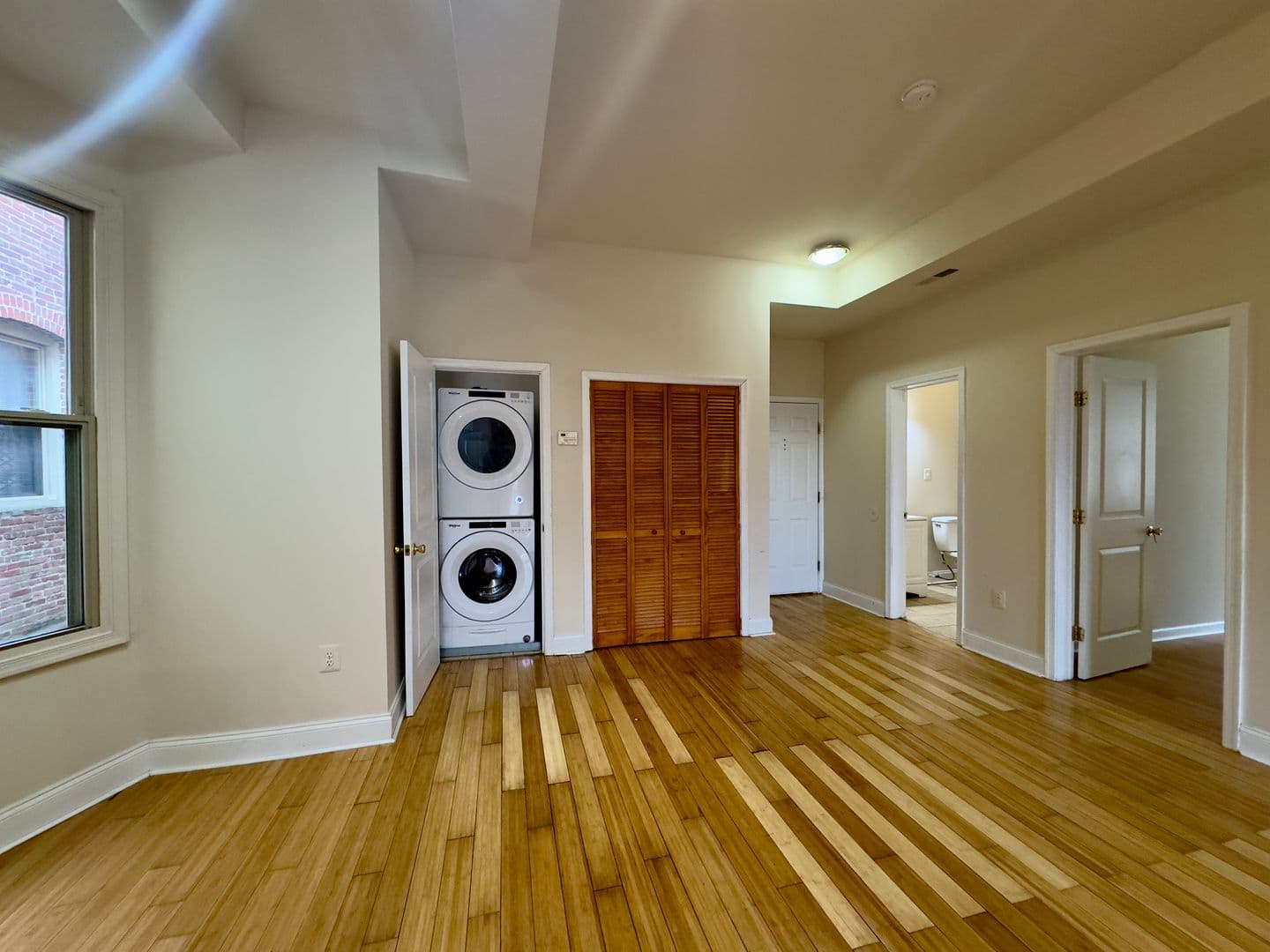 Baltimore Apartment: 2401 Brookfield Ave