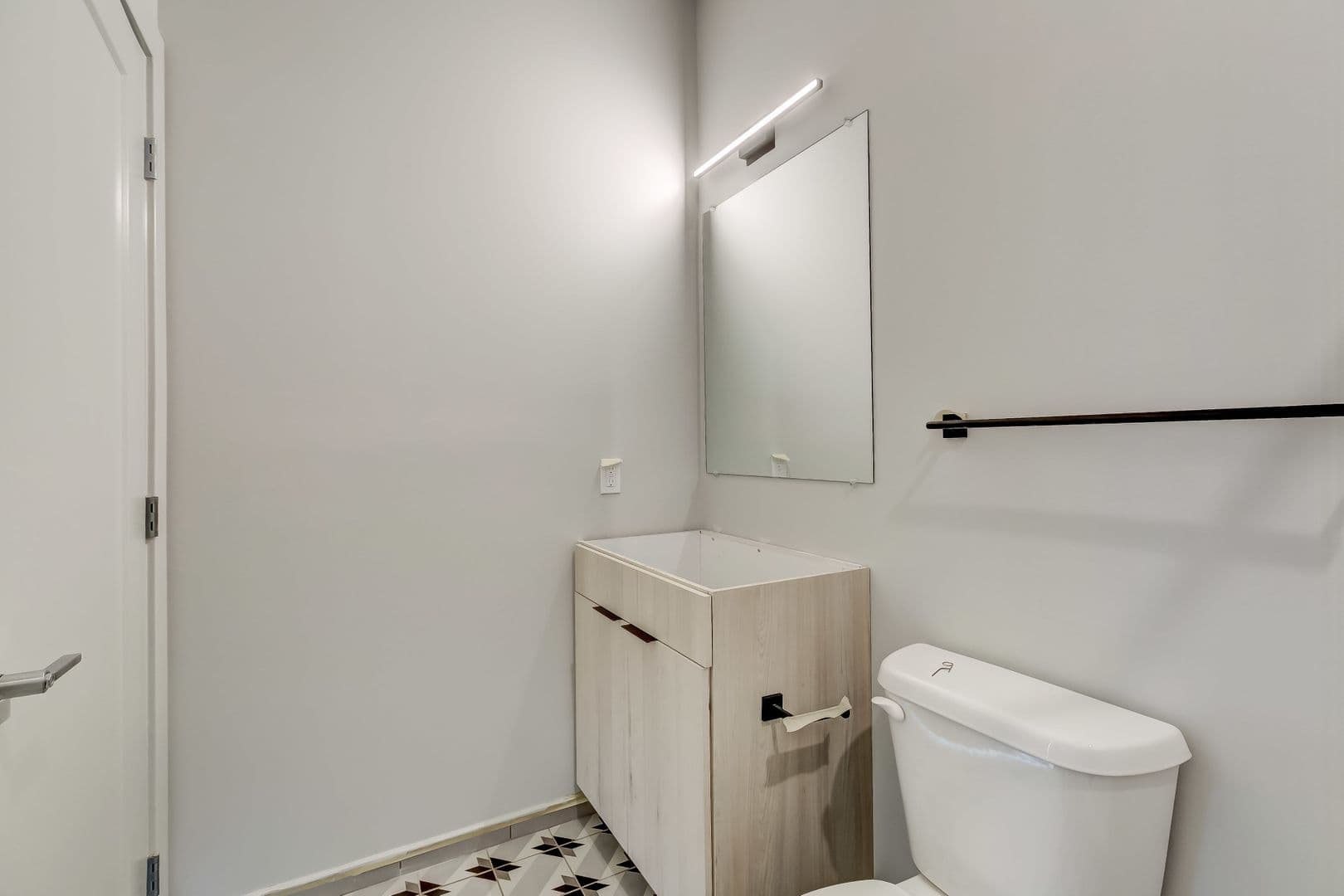 Baltimore Apartment: 115 W Hamburg