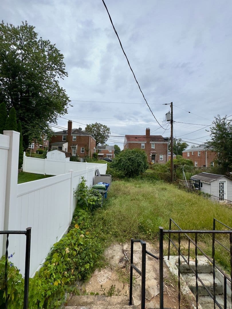 Baltimore Townhome: 5615 Belle Ave
