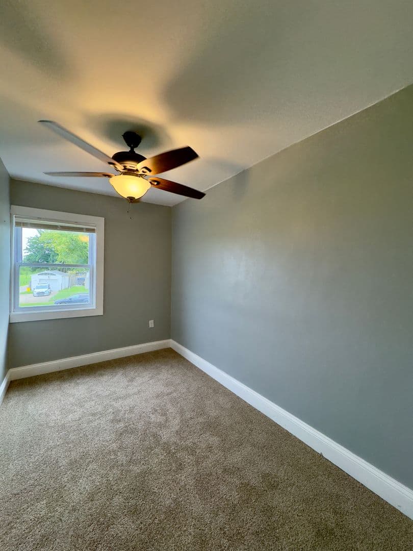 Dundalk House: 2113 Larkhall Road