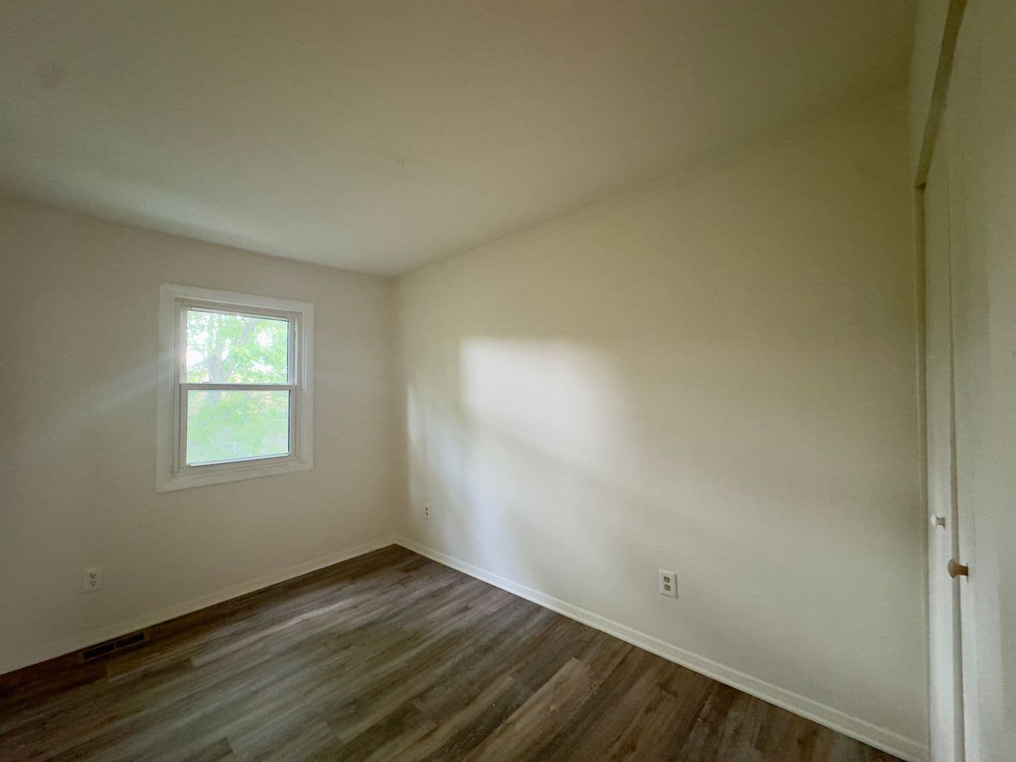 Edgewood Townhome: 1830 Eloise Ln