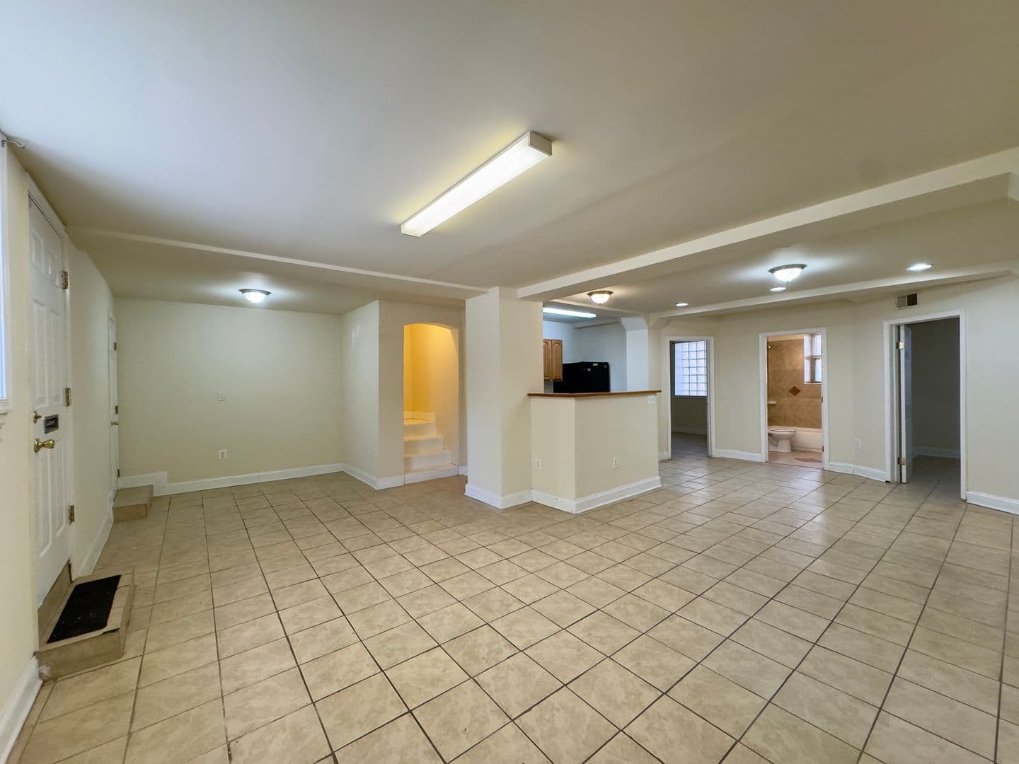 Baltimore Apartment: 2401 Brookfield Ave