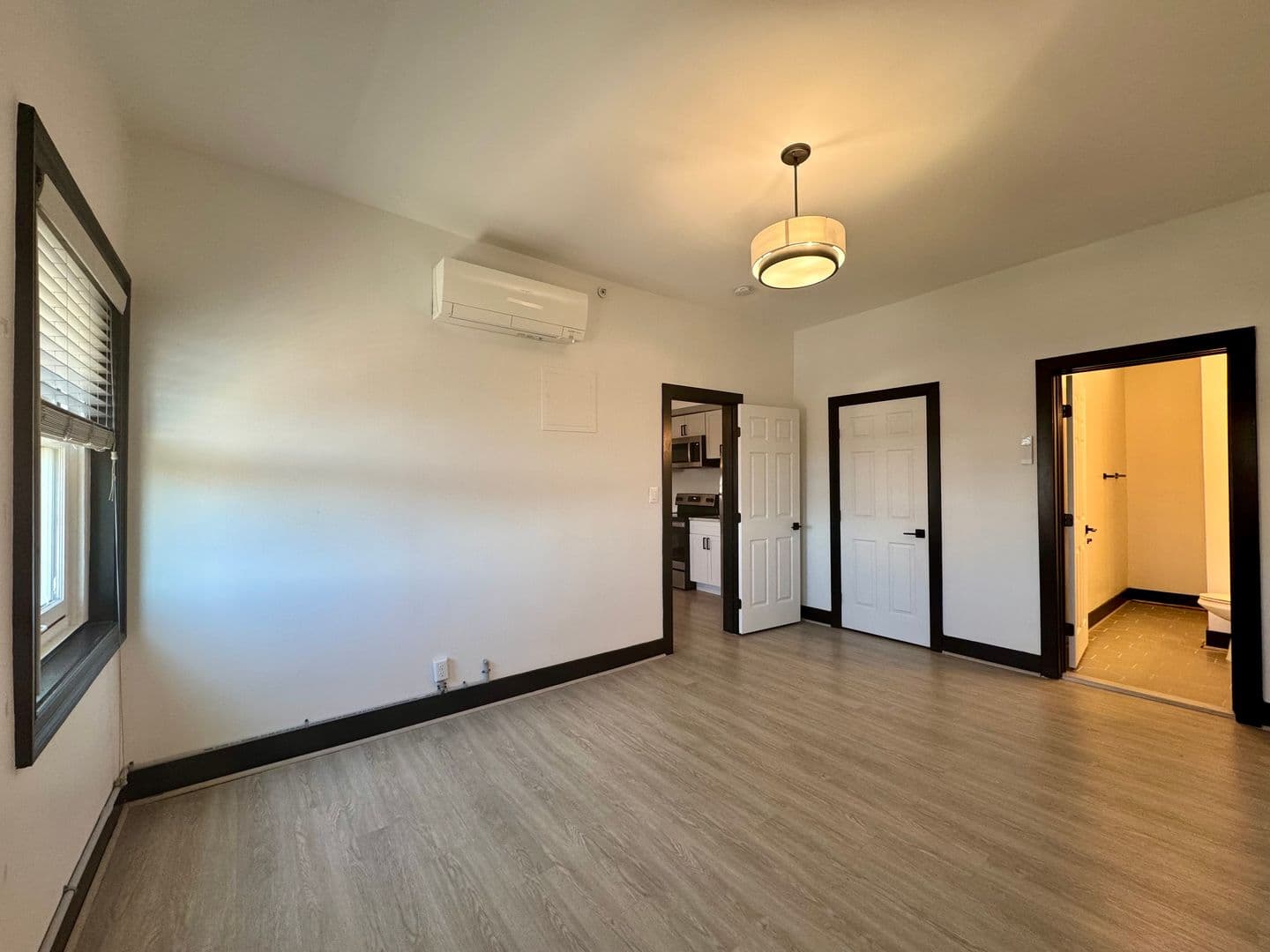 Baltimore Apartment: 1005 N Charles St