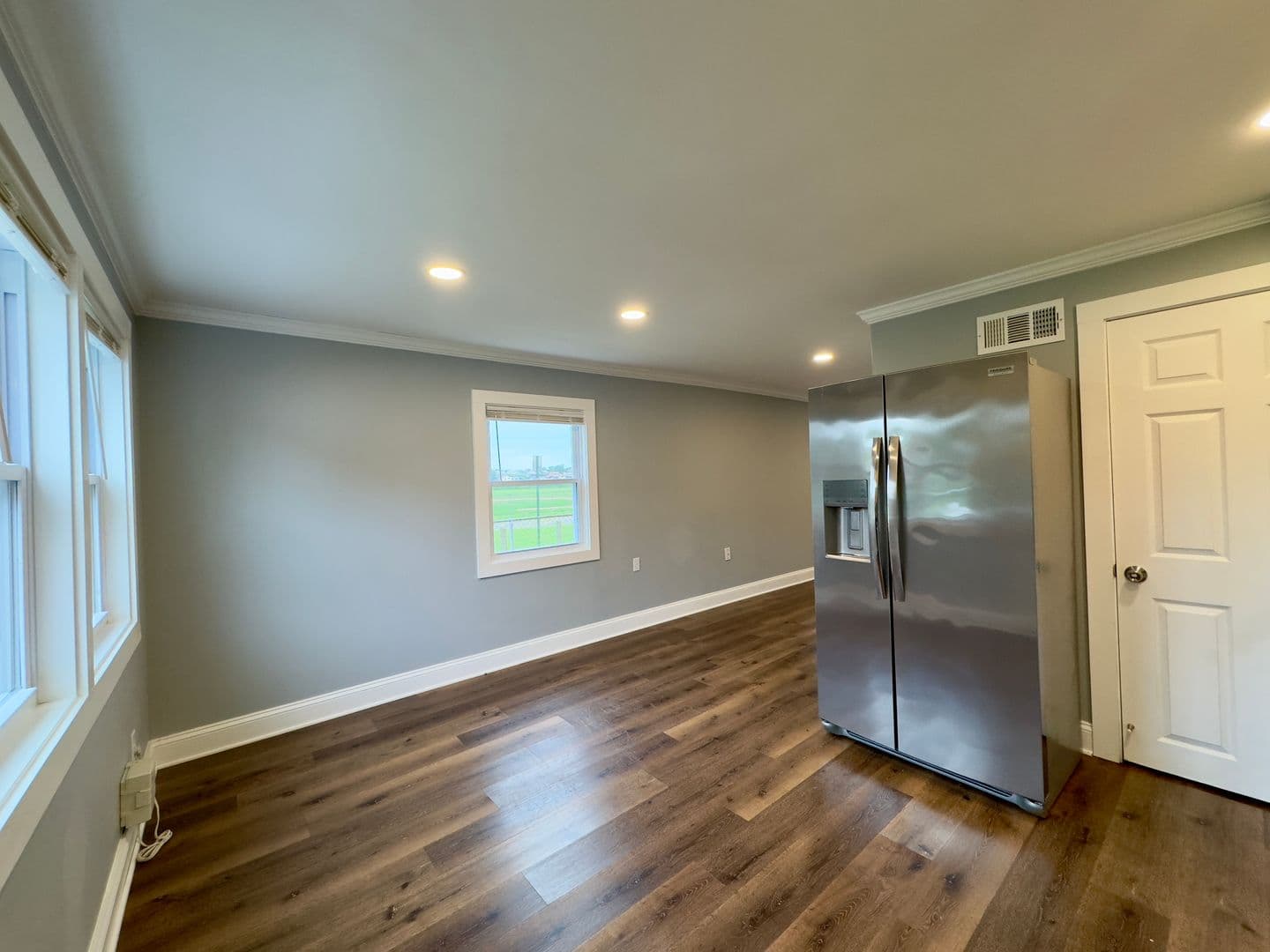 Dundalk House: 2113 Larkhall Road