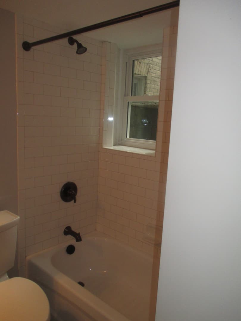 Baltimore Apartment: 1911 E Pratt St