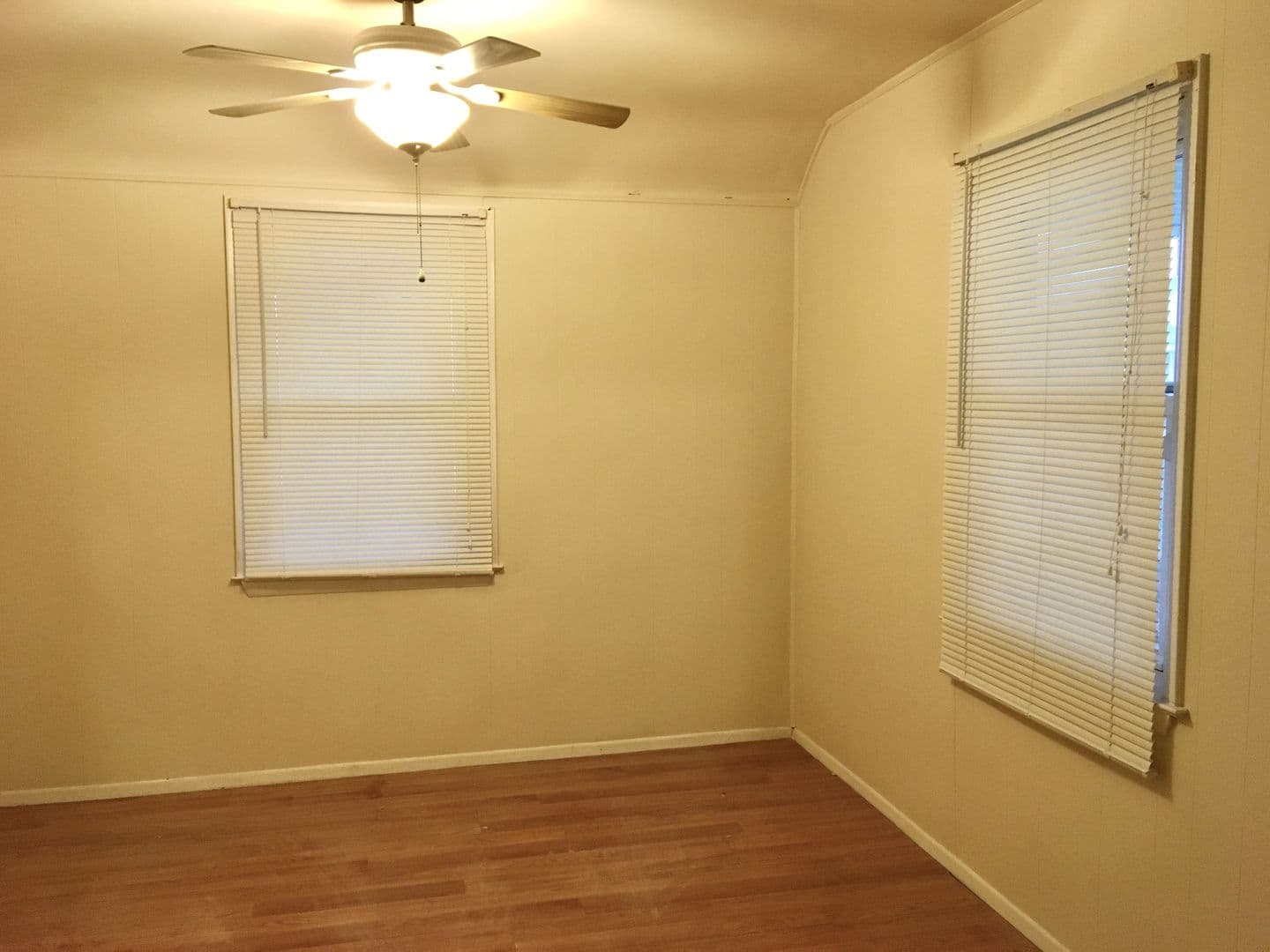 Dundalk House: 3503 Sollers Point Rd