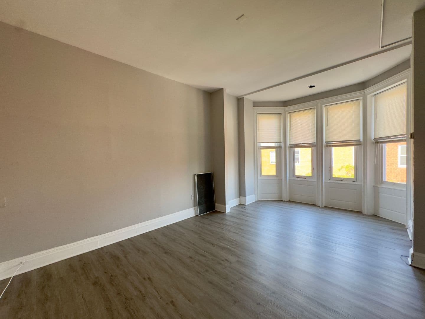 Baltimore Apartment: 1322-1324 Eutaw Pl
