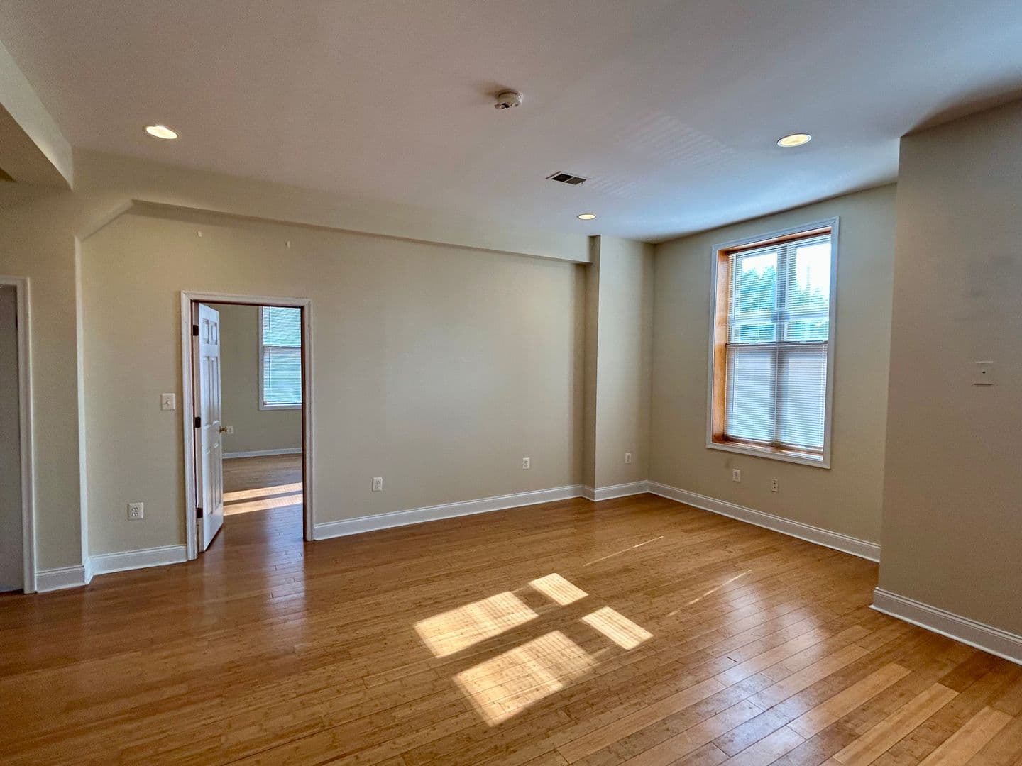 Baltimore Apartment: 2401 Brookfield Ave