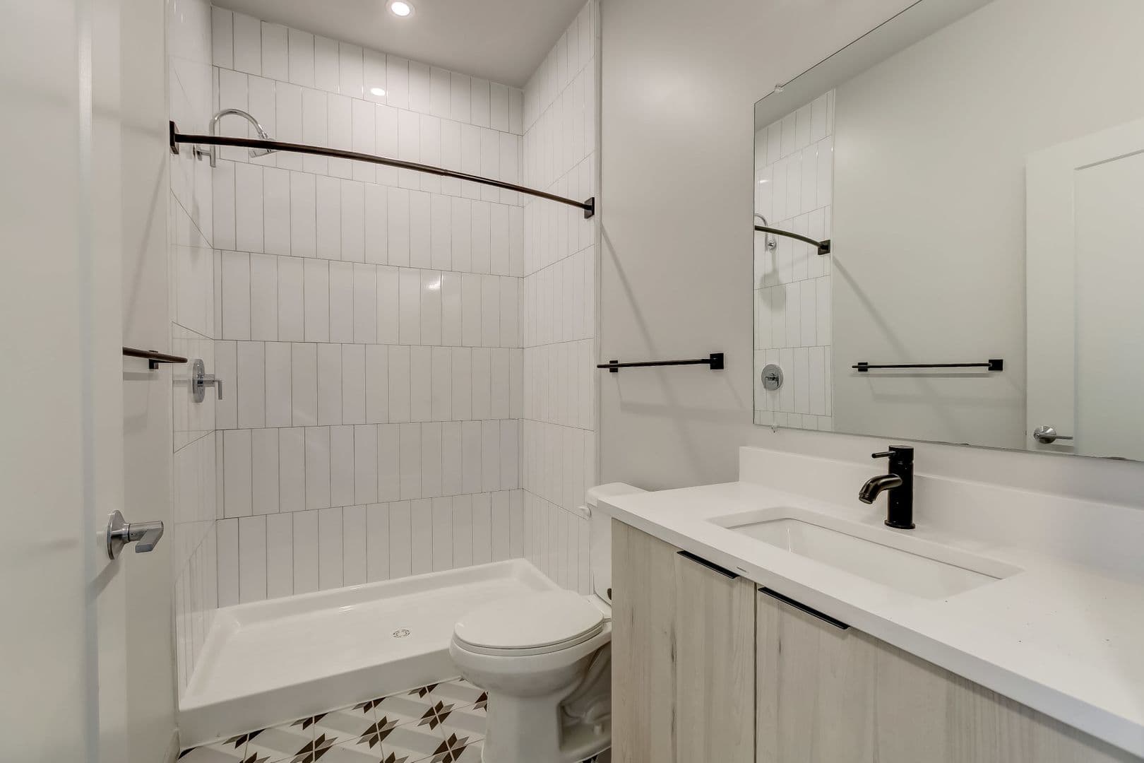Baltimore Apartment: 115 W Hamburg
