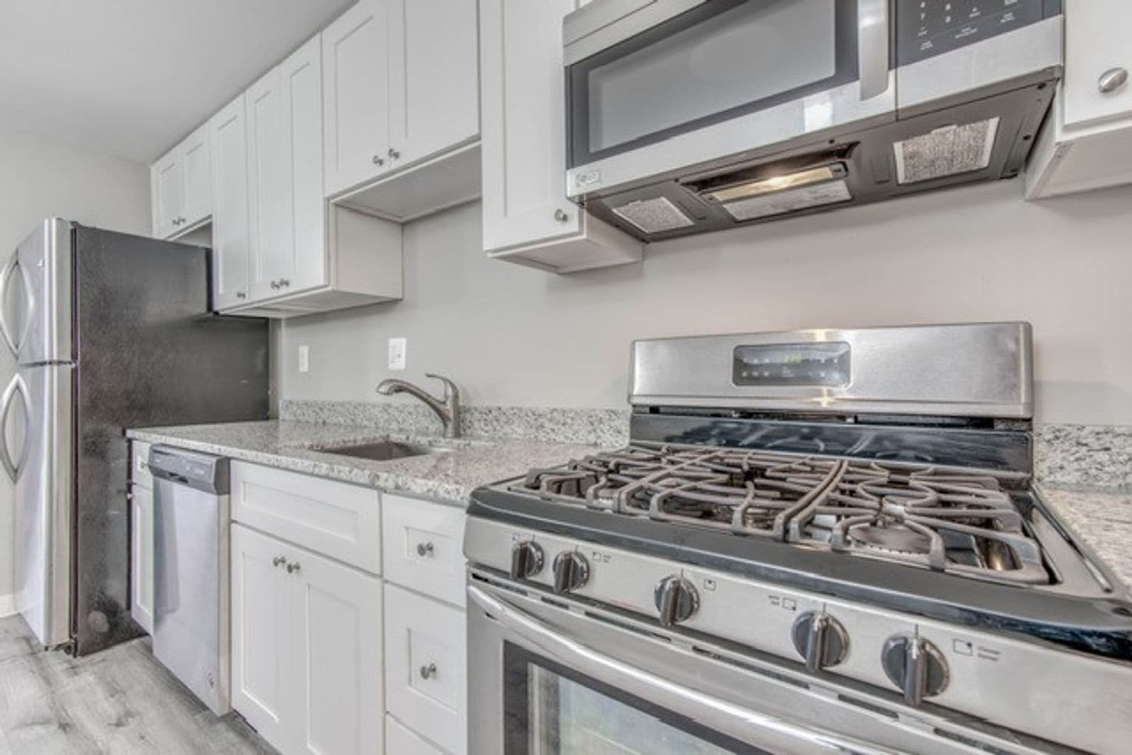Baltimore Apartment: 102 S Wolfe Street