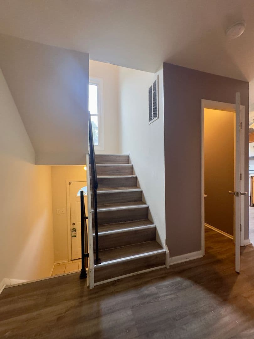 Edgewood Townhome: 1830 Eloise Ln