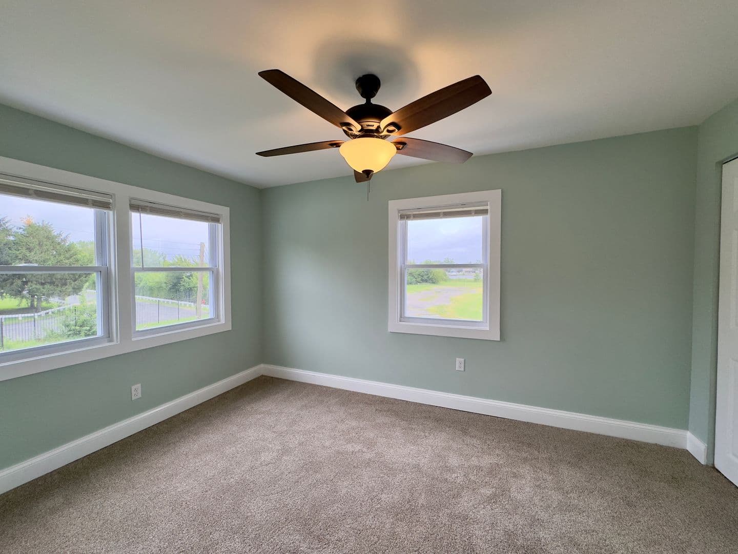 Dundalk House: 2113 Larkhall Road