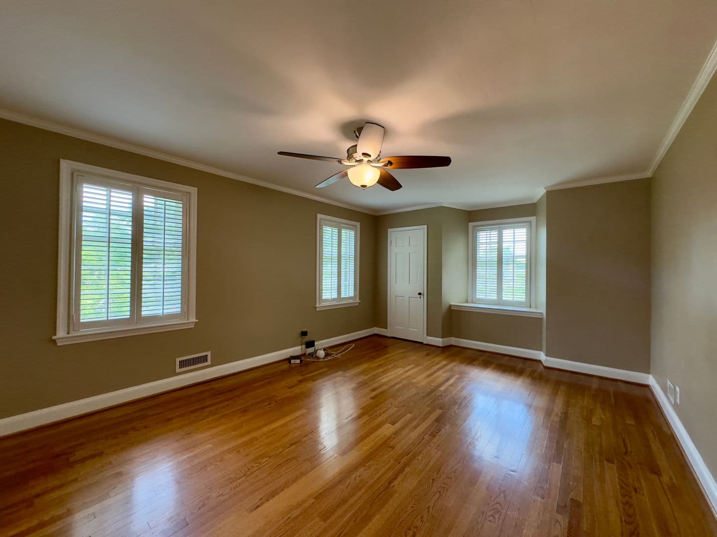 Baltimore House: 115 E Northern Pkwy
