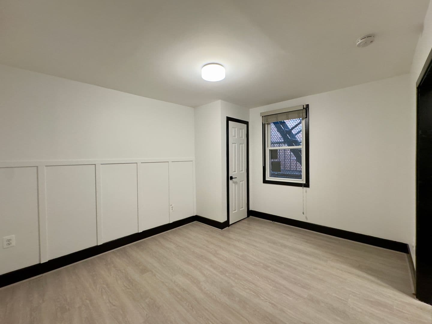 Baltimore Apartment: 816 Park Ave