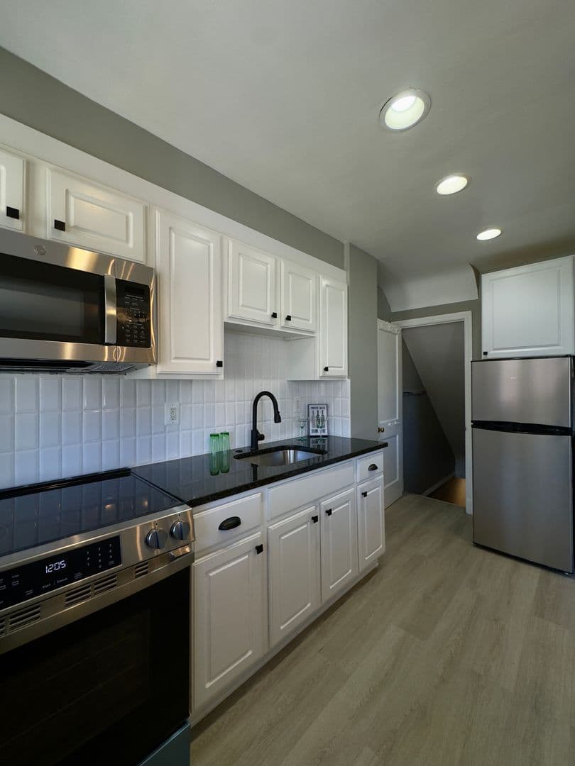 Parkville Townhome: 8535 Water Oak Rd