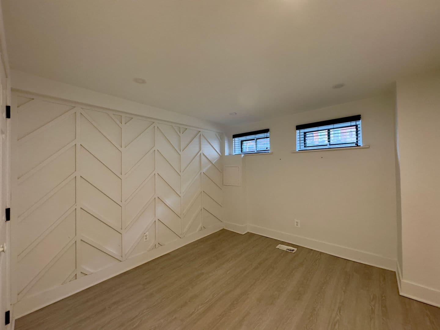 Baltimore Apartment: 1720 St. Paul Street