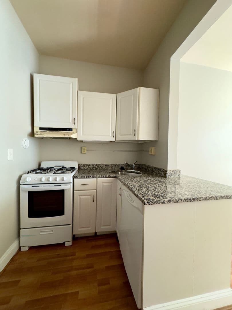 Baltimore Apartment: 908 N Calvert St