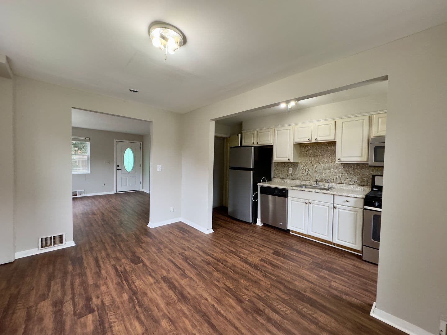 Baltimore Townhome: 5615 Belle Ave