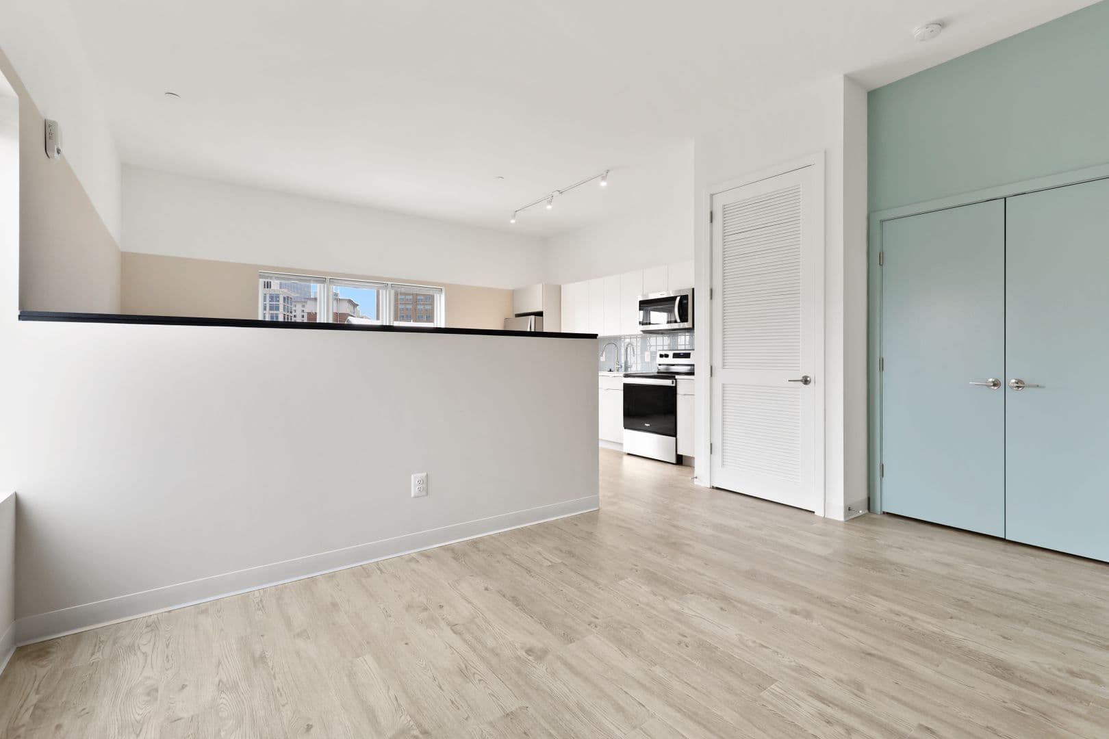 Baltimore Apartment: 906 Trinity Street