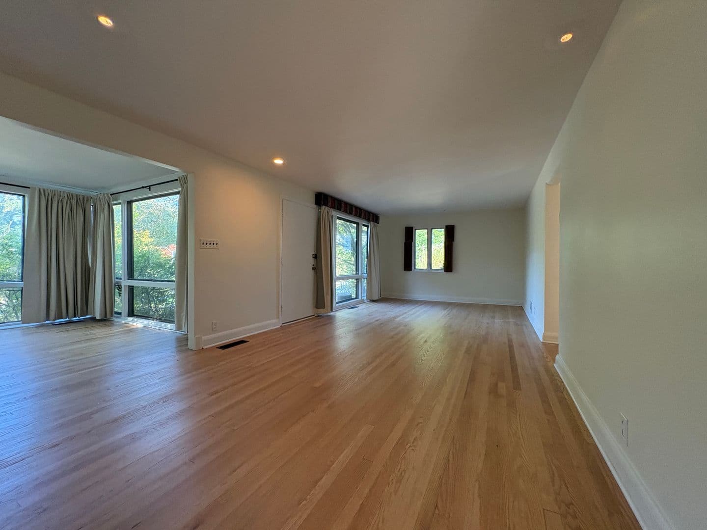 Baltimore House: 2711 Glen Ave