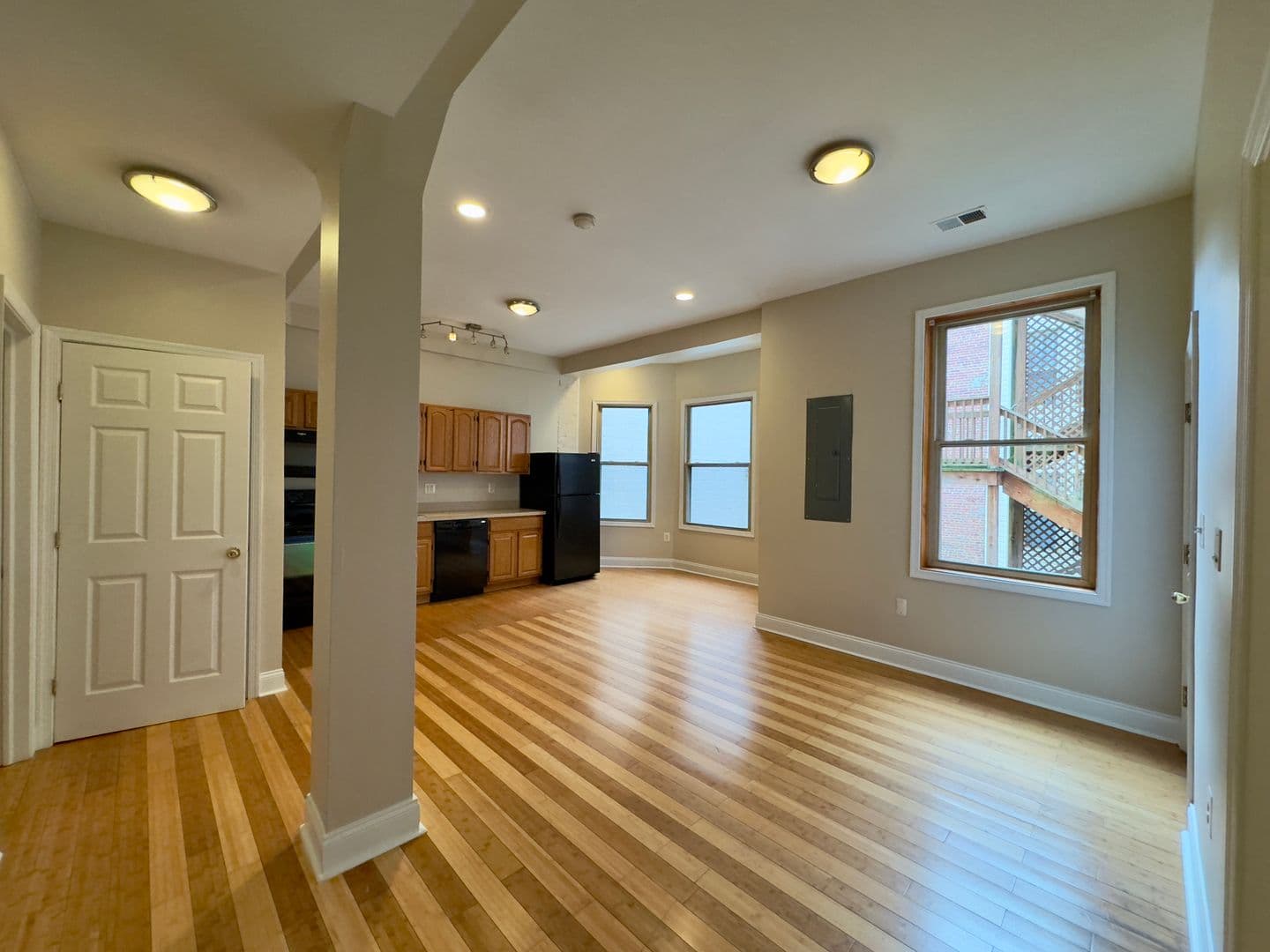 Baltimore Apartment: 2401 Brookfield Ave
